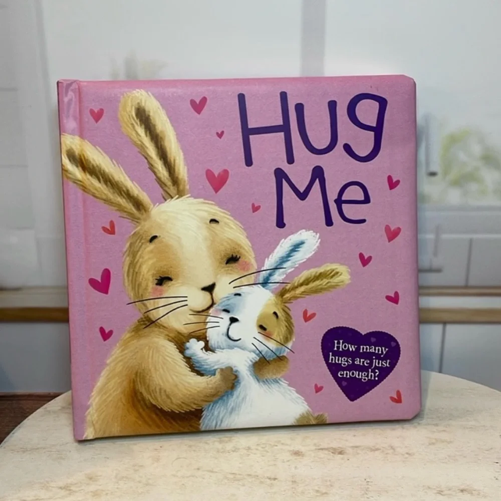 NWT Hug Me Book Daniela Dogliani
